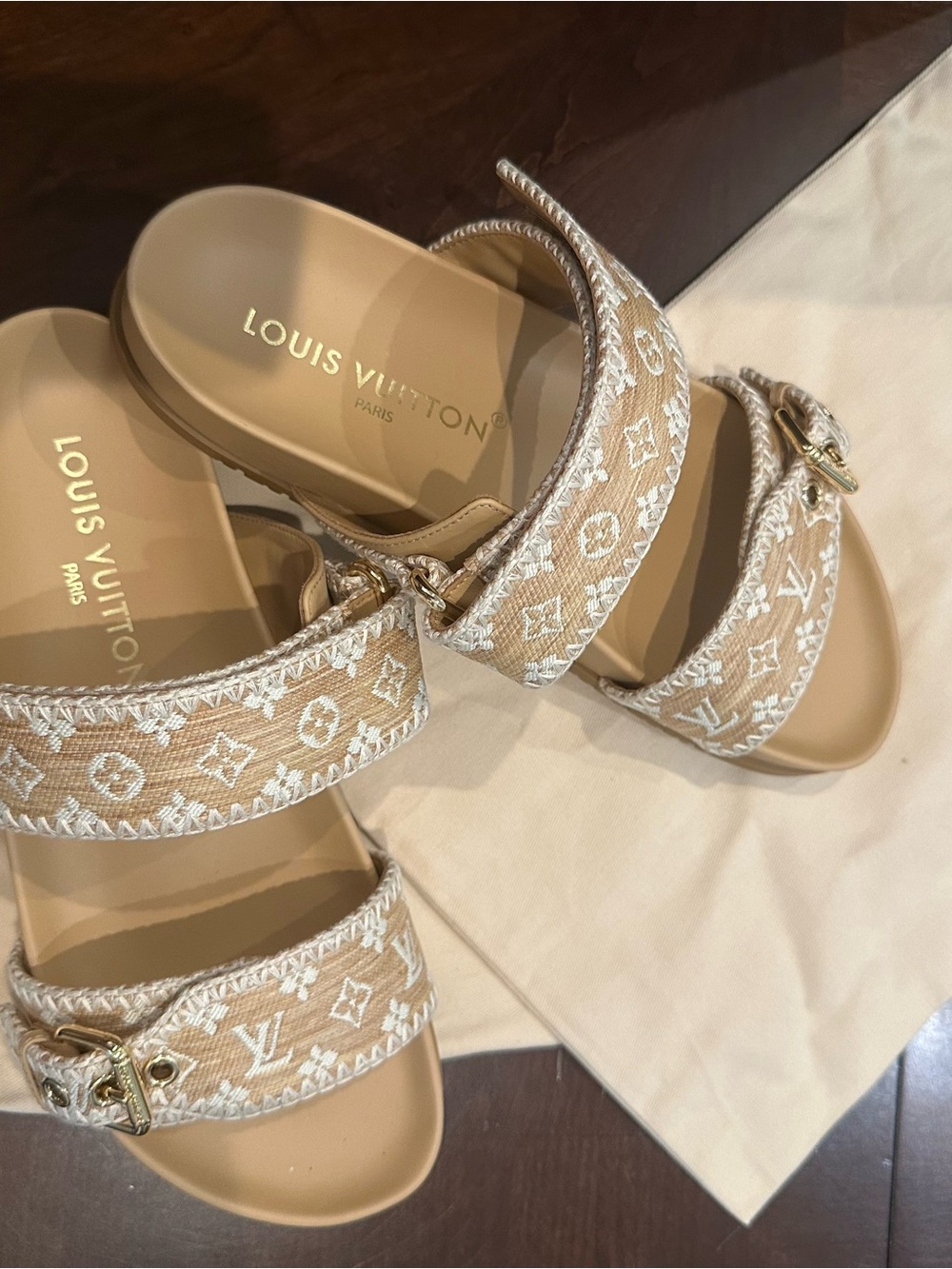 Louis Vuitton New Bom Dia Flat Comfort Mule 1AHLUD Size 38.5 Sandals - Picture 9 of 9